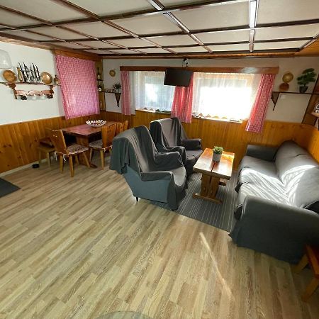 Chata Na Cihelne Нове Место на Мораве Екстериор снимка